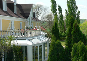 „A” épület, terasz